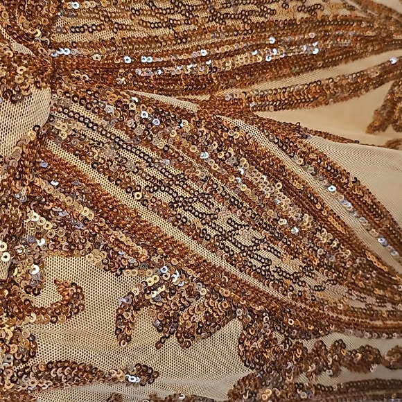 Dress - Picture 6 of 6